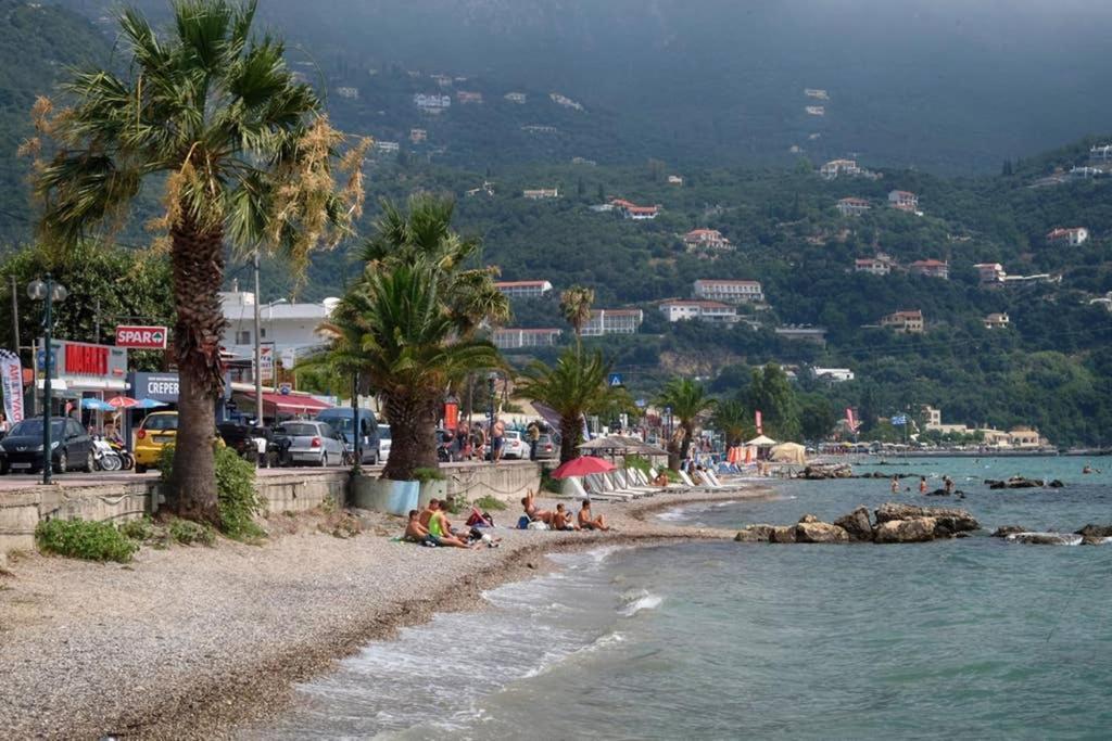 Nafsikas Apartment - Ipsos Beach エクステリア 写真
