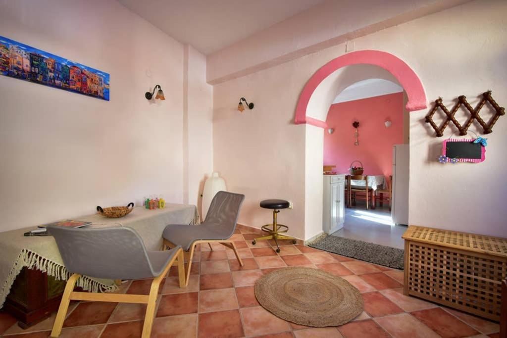 Nafsikas Apartment - Ipsos Beach エクステリア 写真