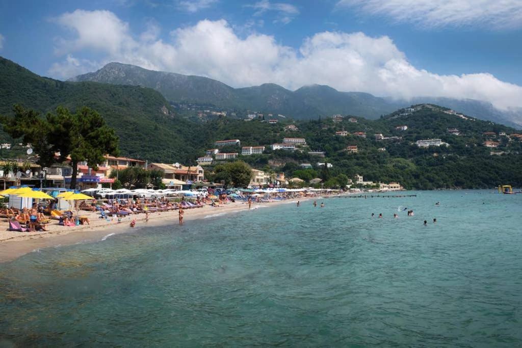 Nafsikas Apartment - Ipsos Beach エクステリア 写真