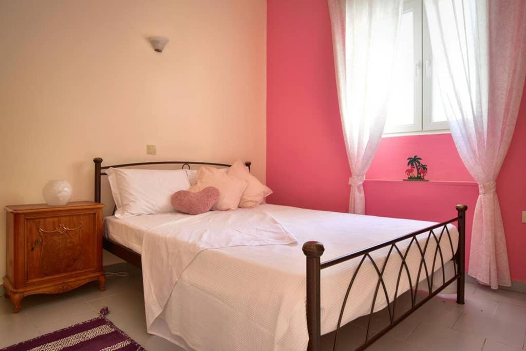 Nafsikas Apartment - Ipsos Beach エクステリア 写真